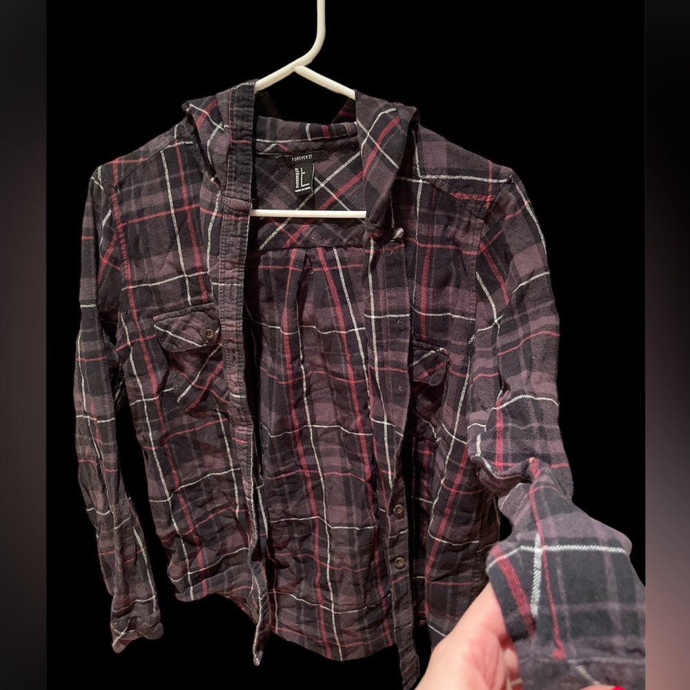 Forever 21 - Grey, Black, White and Red Plaid Hooded Shirt 👔